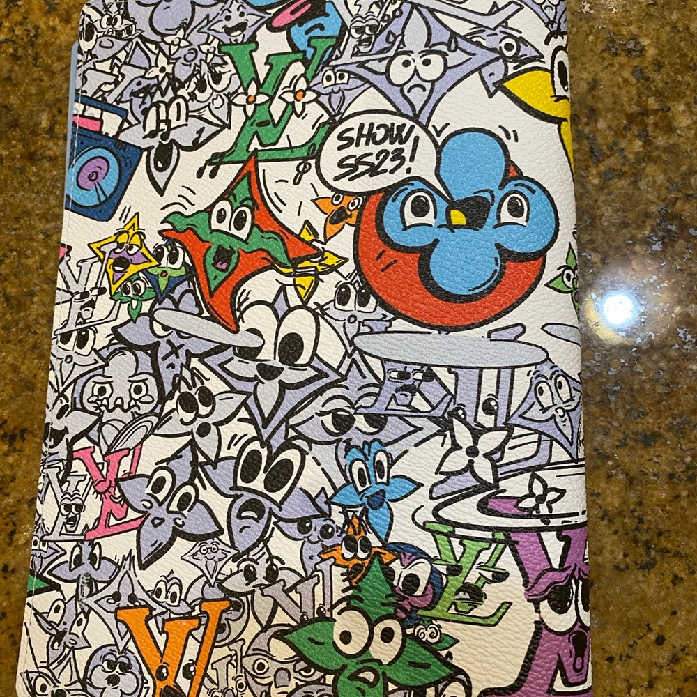 NWT Authentic LV Comic Notebook Cover - Picture 2 of 7